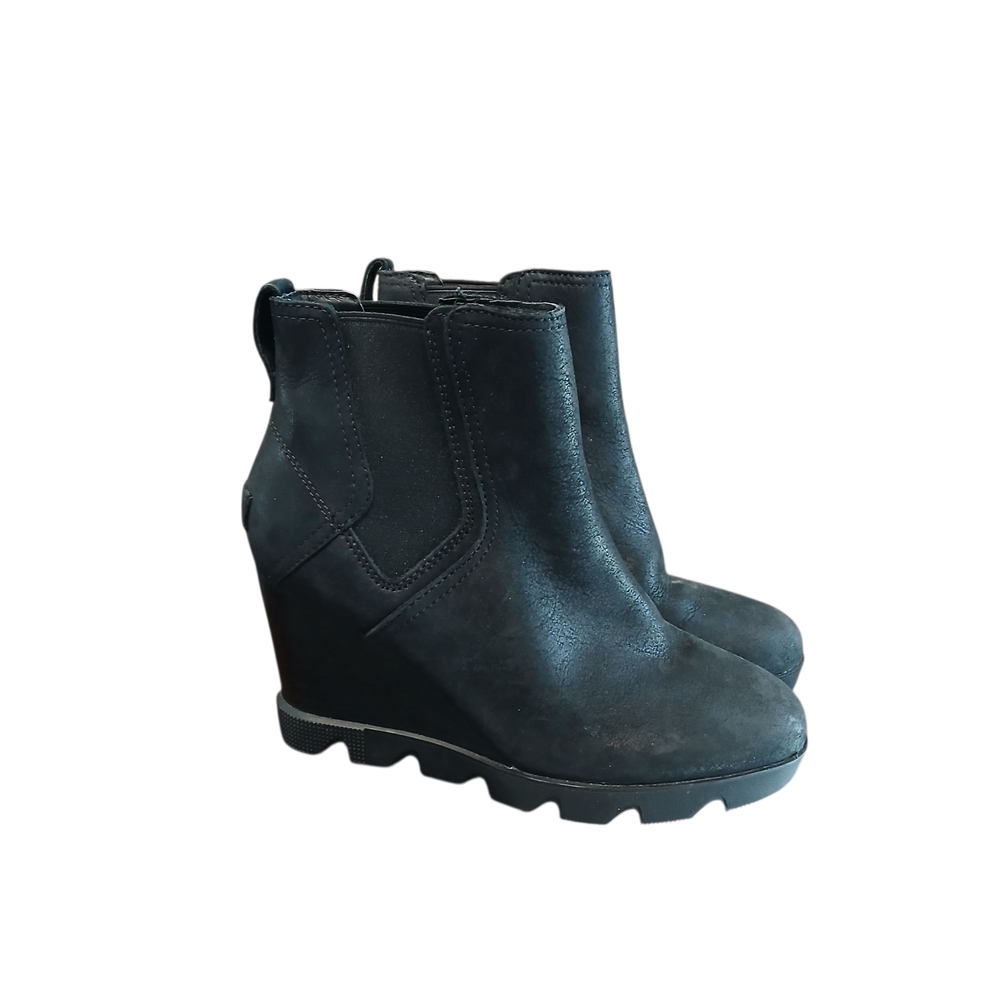 Sorel
Women's Joan Uptown Chelsea Lug Sole Booties Size 6.5 Black Suede Sleek